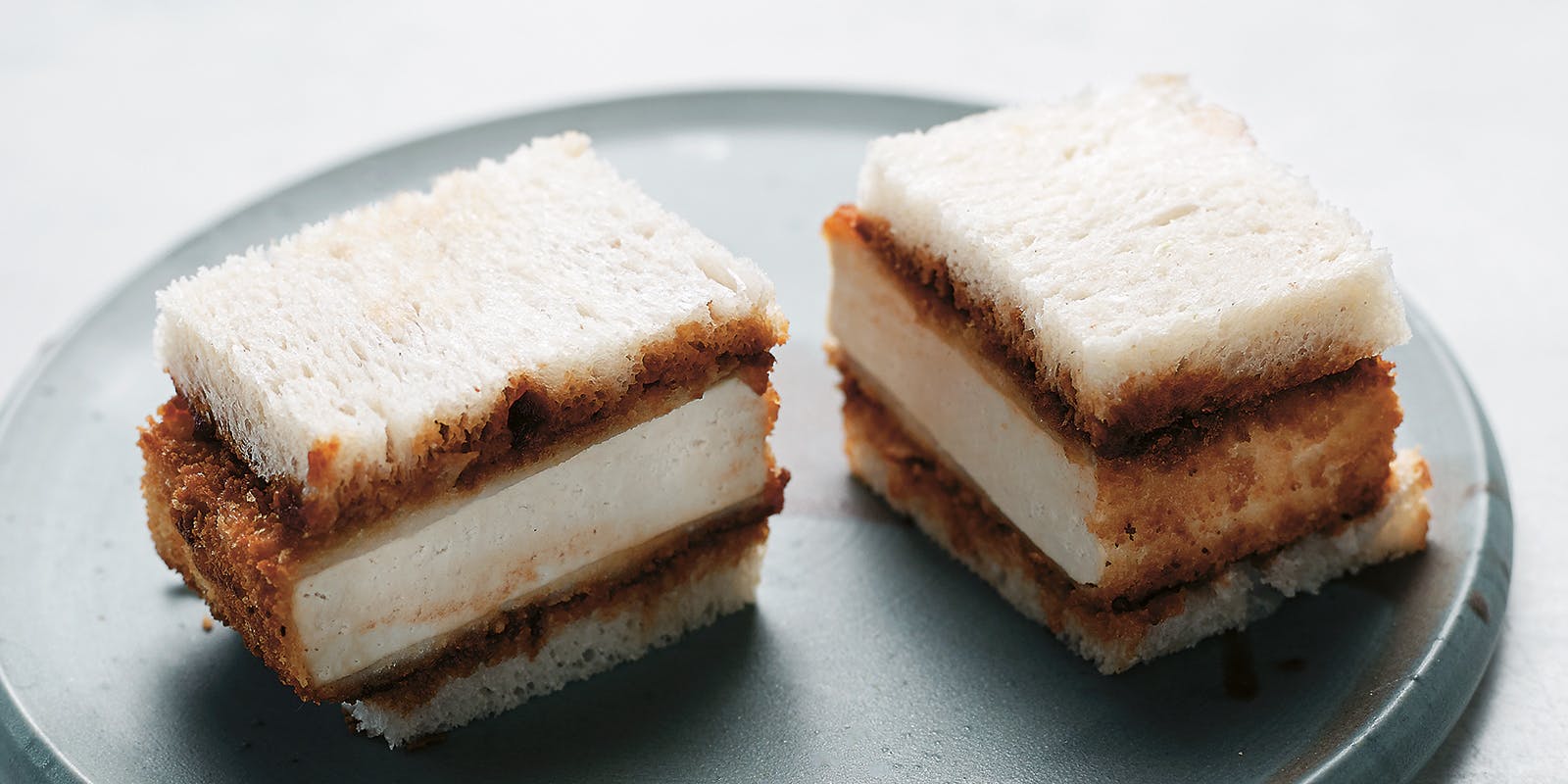 Fried tofu sandwich with Japanese barbecue sauce