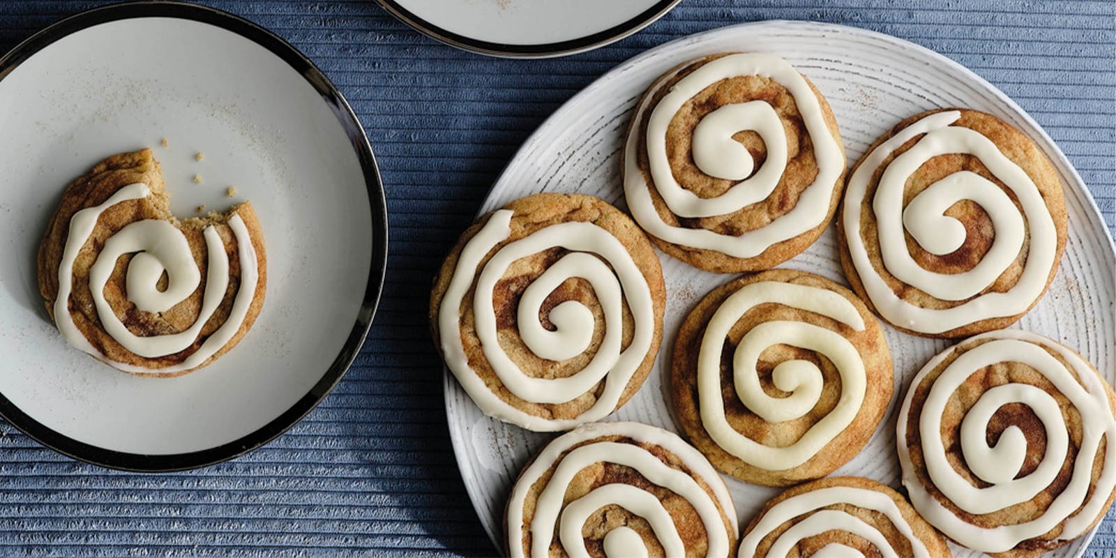 Cinnamon roll snickerdoodle cookies