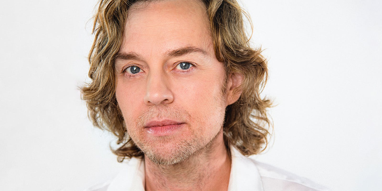 Darren Hayes announces new book coming late 2024