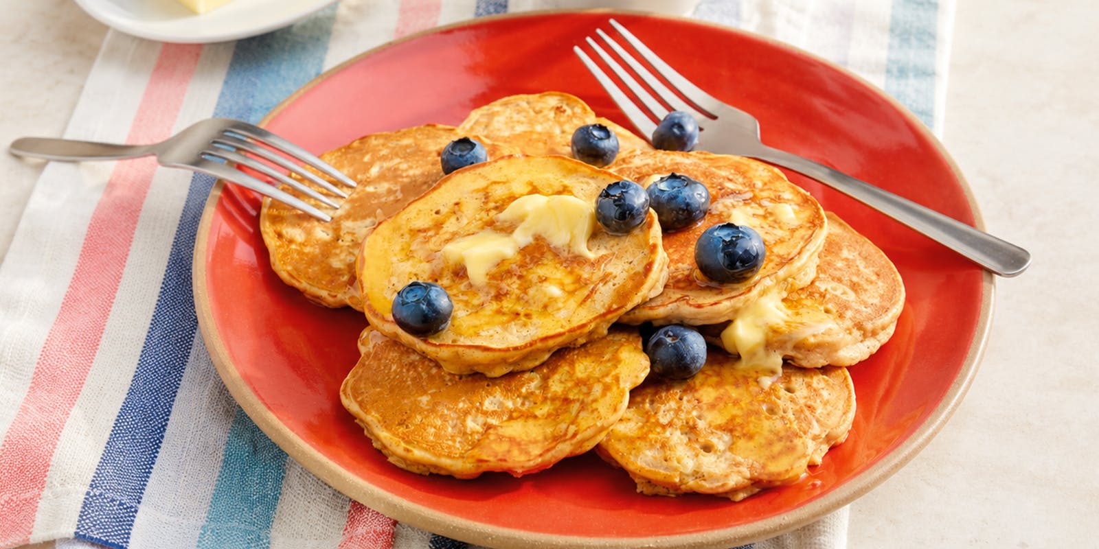 Low-carb protein pancakes